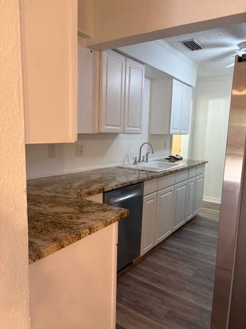 5011 W UNIVERSITY Boulevard, Dallas, TX 75209