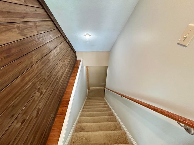 20 Mountain Path, Burnside, KY 42519