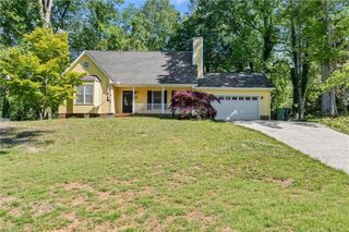 230 Country Club Road, Mount Airy, NC 27030