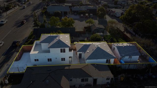 752 W 9th Ave, Escondido, CA 92025