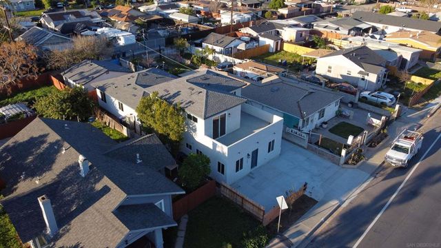 752 W 9th Ave, Escondido, CA 92025