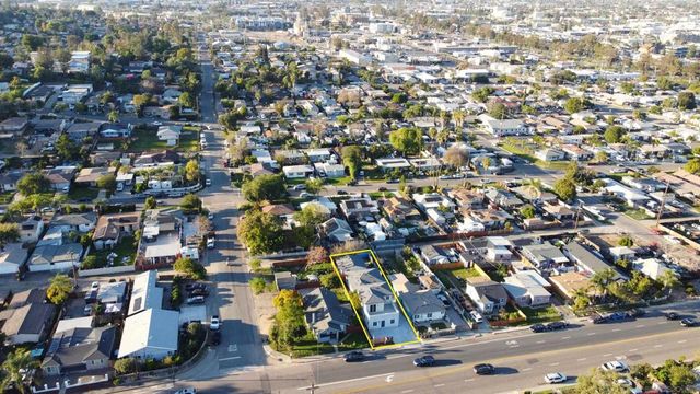 752 W 9th Ave, Escondido, CA 92025