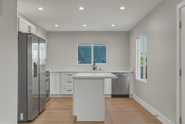 752 W 9th Ave, Escondido, CA 92025