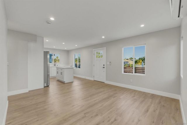 752 W 9th Ave, Escondido, CA 92025