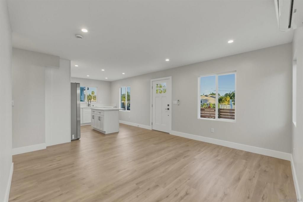 Image 33 of property listing at 752 W 9th Ave, Escondido, CA 92025