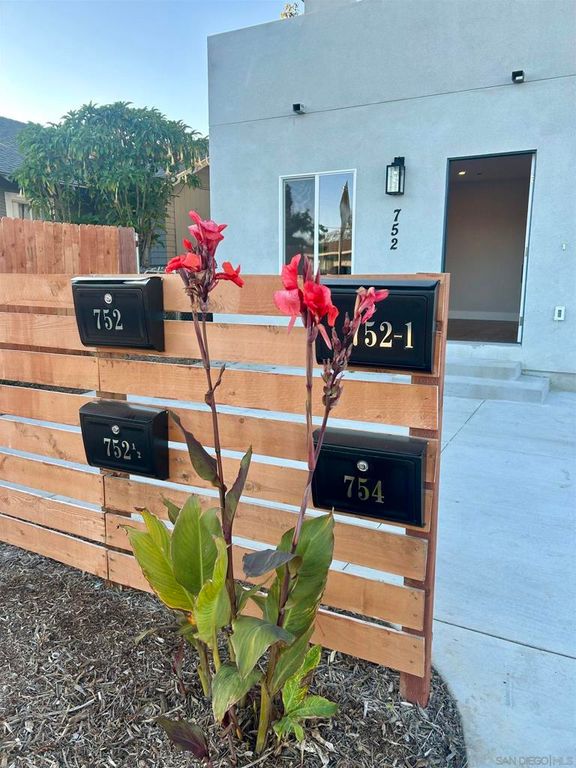 Image 4 of property listing at 752 W 9th Ave, Escondido, CA 92025