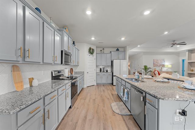10831 Winning Colors Trail, Daphne, AL 36526