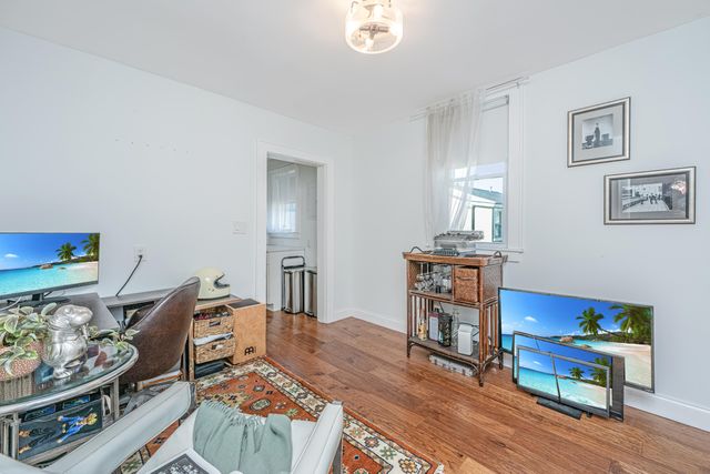 1328 Cottonwood Street, Charleston, SC 29403