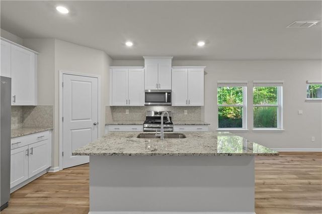 166 Magnolia Drive, Dawsonville, GA 30534