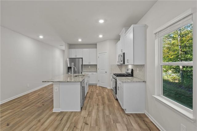 166 Magnolia Drive, Dawsonville, GA 30534