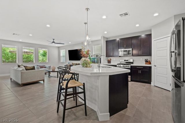 4274 Paragon Highlands Avenue, Las Vegas, NV 89141