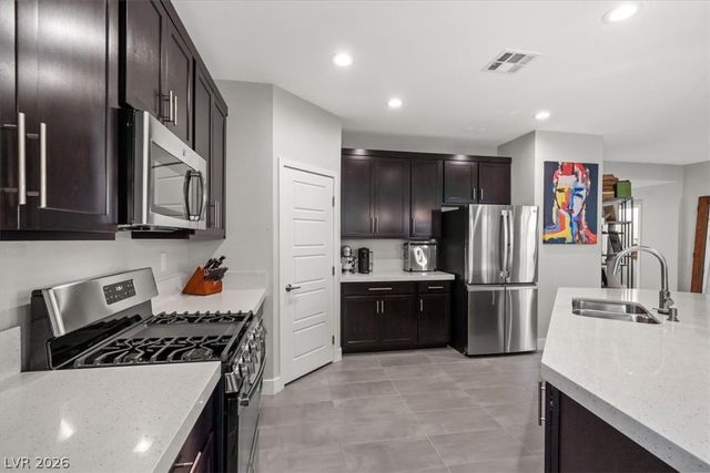 4274 Paragon Highlands Avenue, Las Vegas, NV 89141