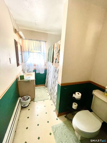 77 Meadow Lark Road, Naugatuck, CT 06770