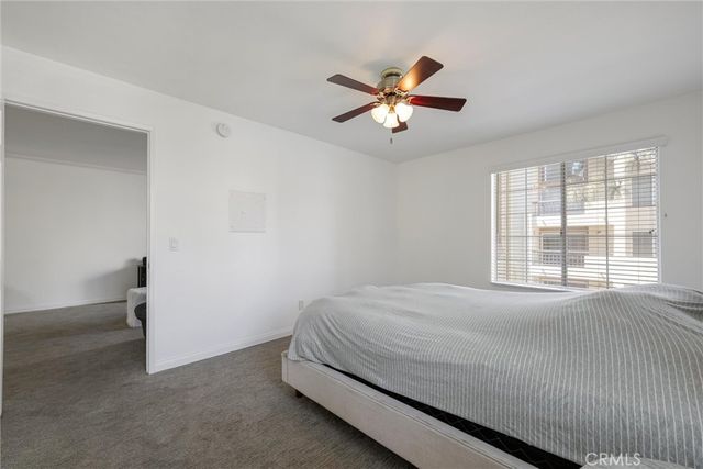 21450 Burbank Boulevard 203, Woodland Hills, CA 91367