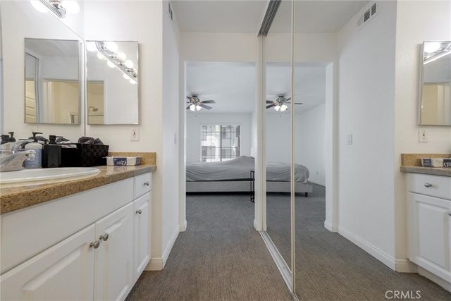 21450 Burbank Boulevard 203, Woodland Hills, CA 91367