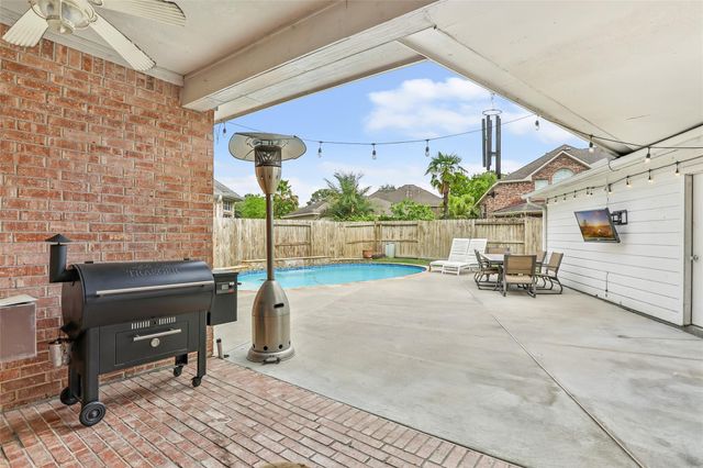14326 Hartshill Drive, Houston, TX 77044