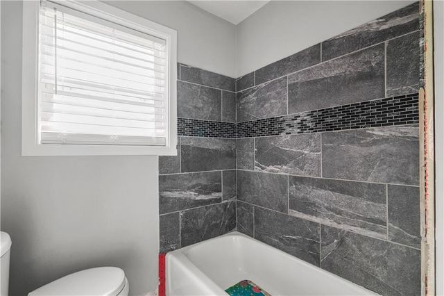 517 KISATCHIE Drive, Dry Prong, LA 71423