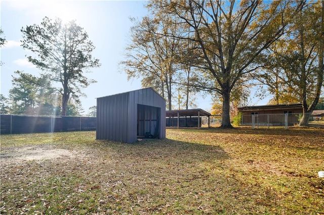 517 KISATCHIE Drive, Dry Prong, LA 71423