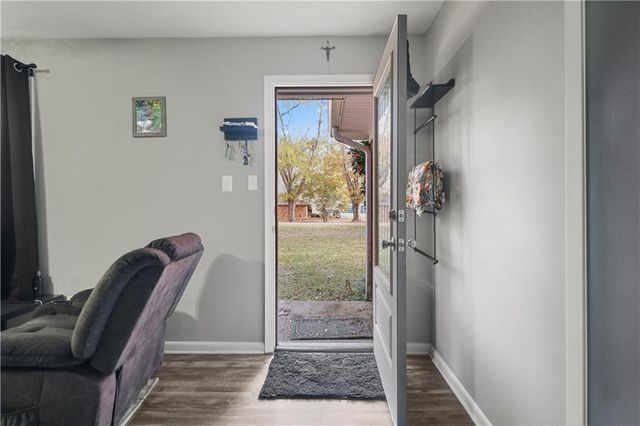 517 KISATCHIE Drive, Dry Prong, LA 71423