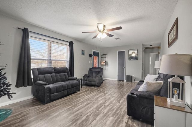 517 KISATCHIE Drive, Dry Prong, LA 71423