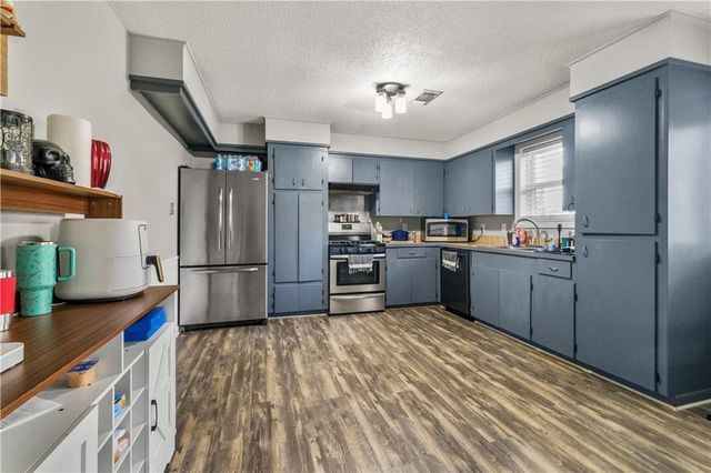 517 KISATCHIE Drive, Dry Prong, LA 71423