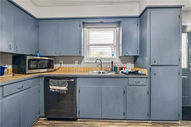 517 KISATCHIE Drive, Dry Prong, LA 71423