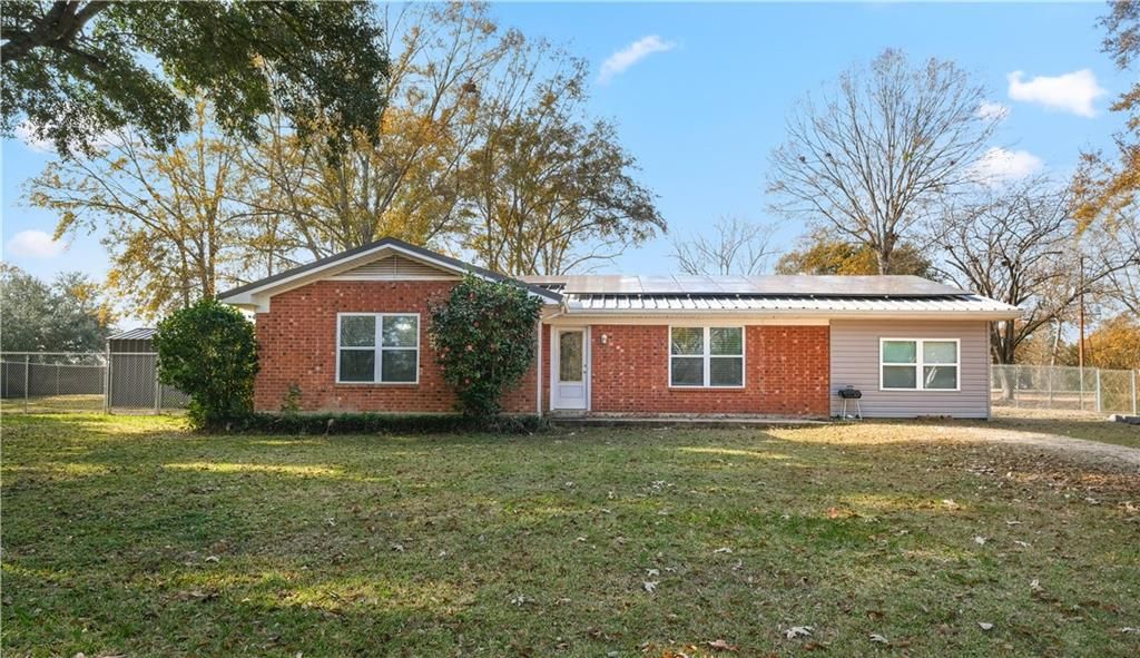 517 KISATCHIE Drive, Dry Prong, LA 71423