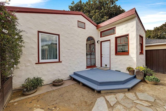 658 32Nd St, Richmond, CA 94804