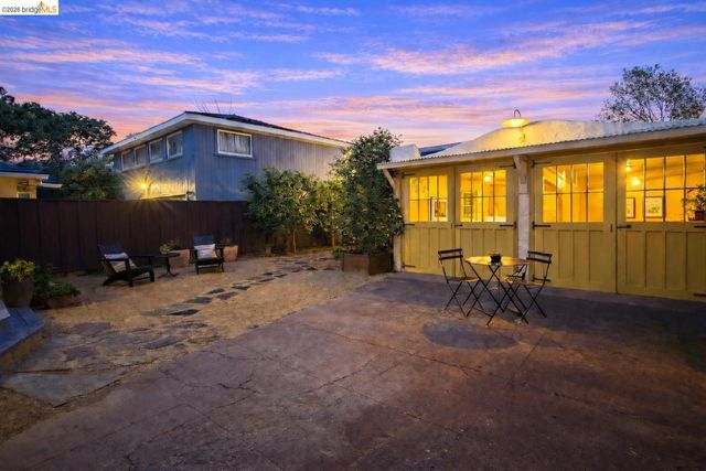 658 32Nd St, Richmond, CA 94804