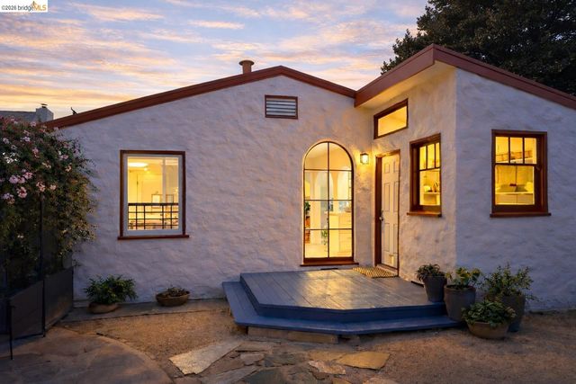 658 32Nd St, Richmond, CA 94804