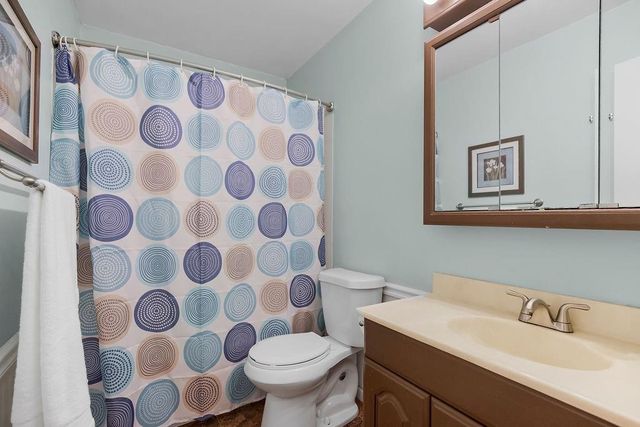 7834 Windsor Street, Prairie Village, KS 66208