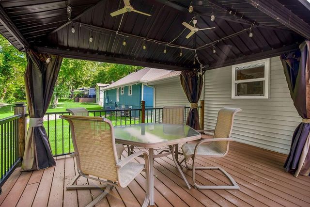 7834 Windsor Street, Prairie Village, KS 66208