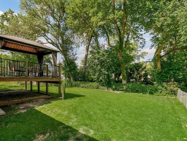7834 Windsor Street, Prairie Village, KS 66208