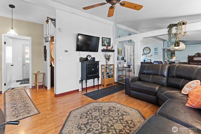 6740 101st Avenue SW, Olympia, WA 98512