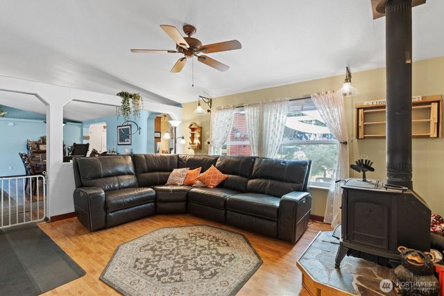 6740 101st Avenue SW, Olympia, WA 98512