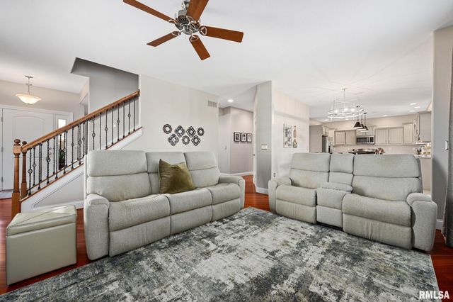 3809 W Wood Trail Court, Dunlap, IL 61525