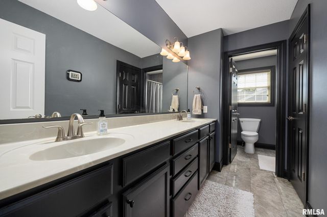 3809 W Wood Trail Court, Dunlap, IL 61525