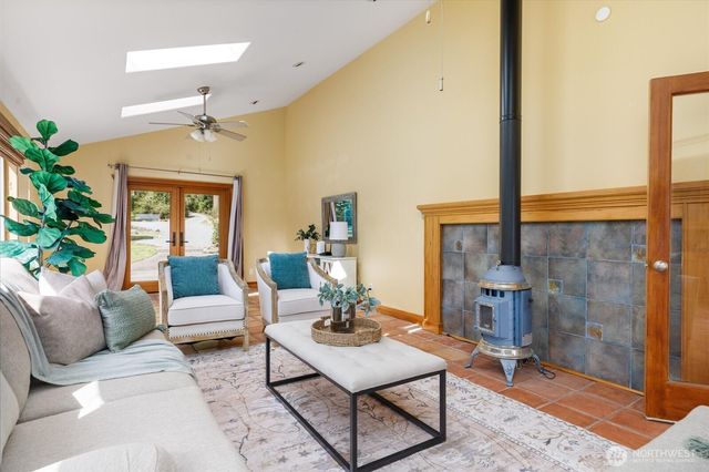 453 Race Road, Coupeville, WA 98239
