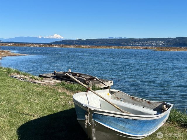 453 Race Road, Coupeville, WA 98239