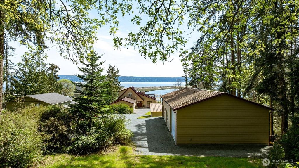 453 Race Road, Coupeville, WA 98239