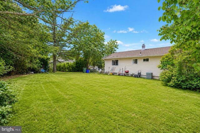 205 EAGON AVE, Egg Harbor Township, NJ 08234