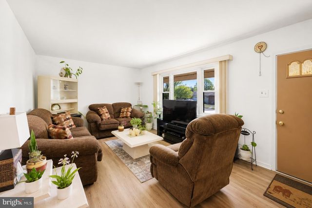 205 EAGON AVE, Egg Harbor Township, NJ 08234