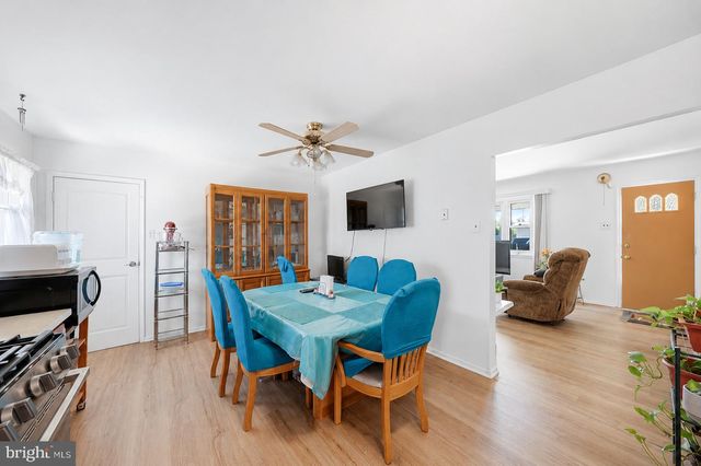 205 EAGON AVE, Egg Harbor Township, NJ 08234