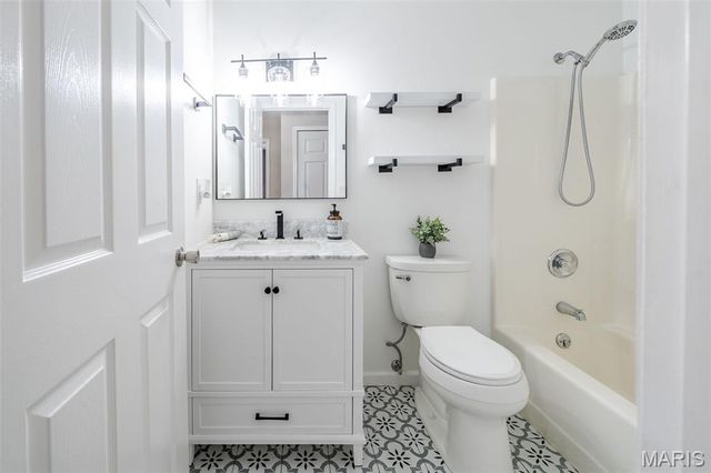 7716 Meadow View Circle, Union, MO 63084