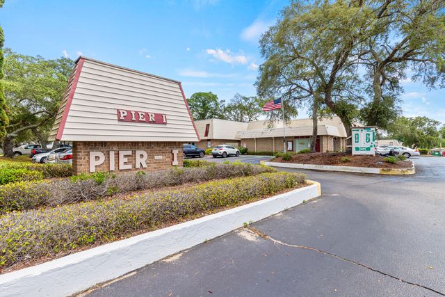 210 Pelham, 112A, Fort Walton Beach, FL 32547