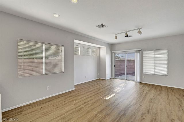 1213 Bistro Bay Avenue, North Las Vegas, NV 89086