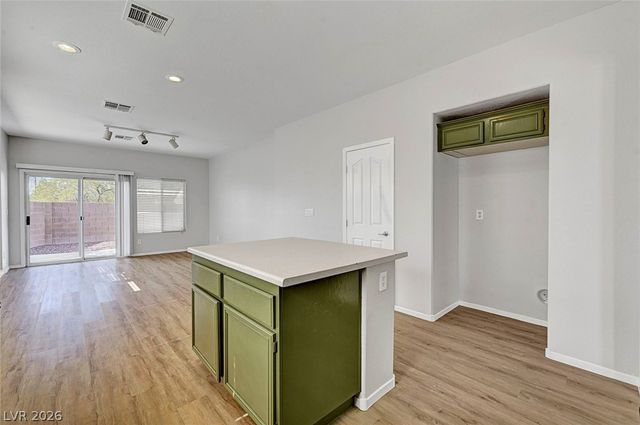 1213 Bistro Bay Avenue, North Las Vegas, NV 89086