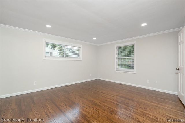 2784 Aldgate Drive, Bloomfield Hills, MI 48304