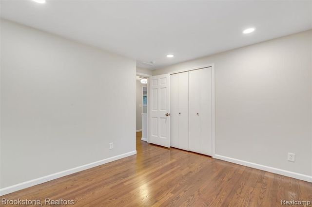 2784 Aldgate Drive, Bloomfield Hills, MI 48304