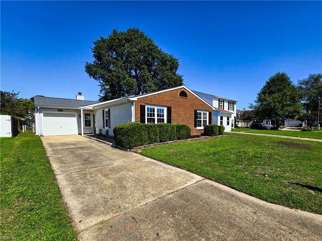 1128 Stoney Brook LNDG, Chesapeake, VA 23320